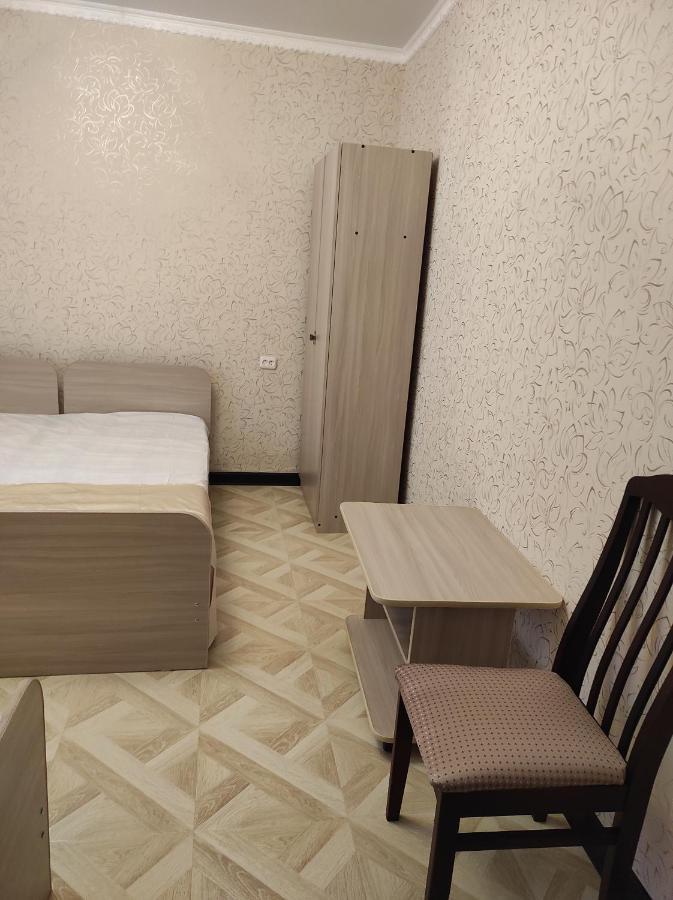 Hôtel Гостевой Дом Лума à Soukhoumi Extérieur photo